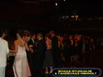 Bilder vom Abschlussball der Tanzschule Wienholt im Saalbau in Neustadt/Wstr. am 01. Juli 2006