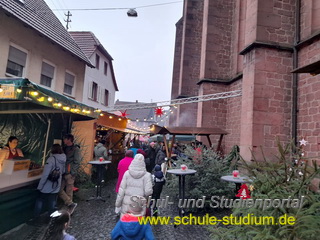  Lambrechter Adventsmarkt