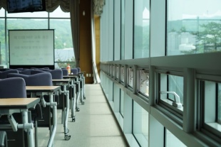 Neuer Beruf durch Umschulung Kosten für ein Studium